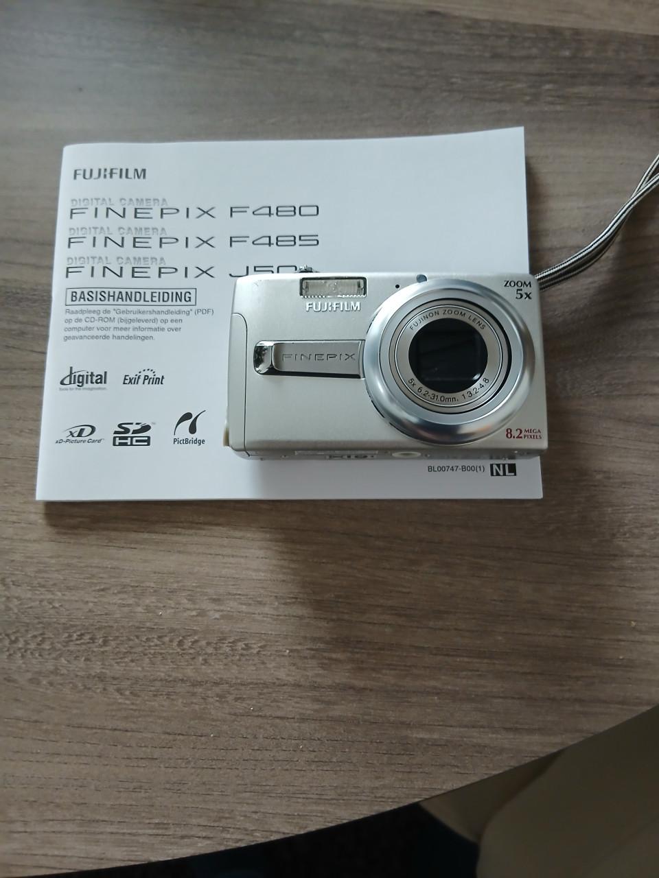 Foto camera digitaal zilver fijti