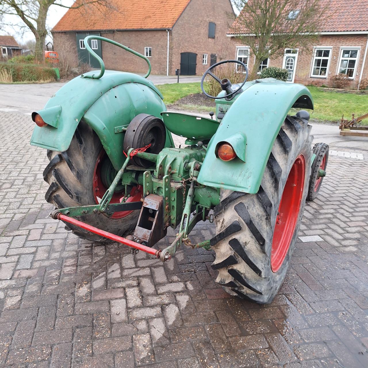 Deutz d25 met wat werk