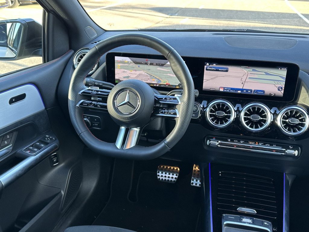 Mercedes-Benz B-Klasse 200 amg line l distronic l panoramaschuifdak l mbux 