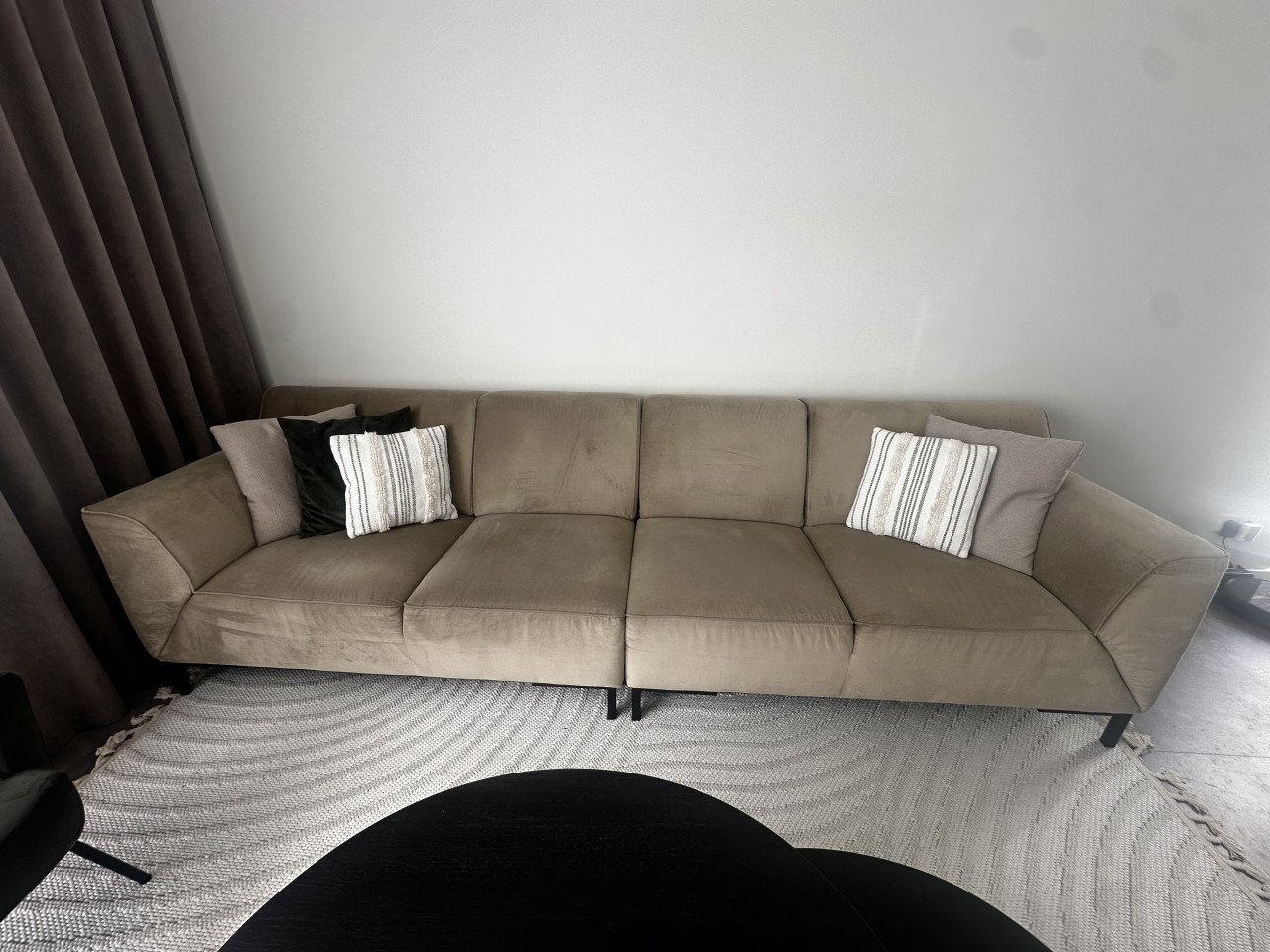 Bank + eventueel bijhorende fauteuils.