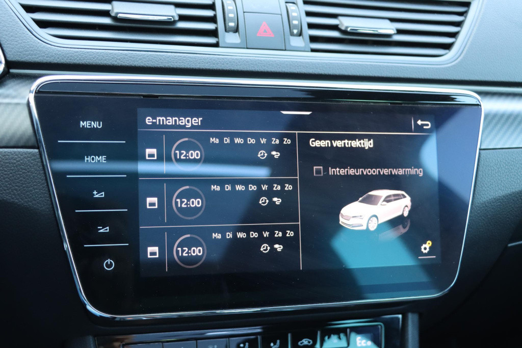 Skoda Superb combi 1.4 tsi iv sportline business 218pk dsg6 skoda superb co