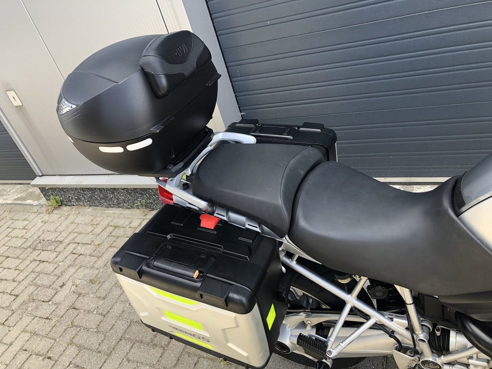 BMW R1200GS ABS uit 2008 met 74 dkm, kofferset, valbeugel, rijklaar €5450,-