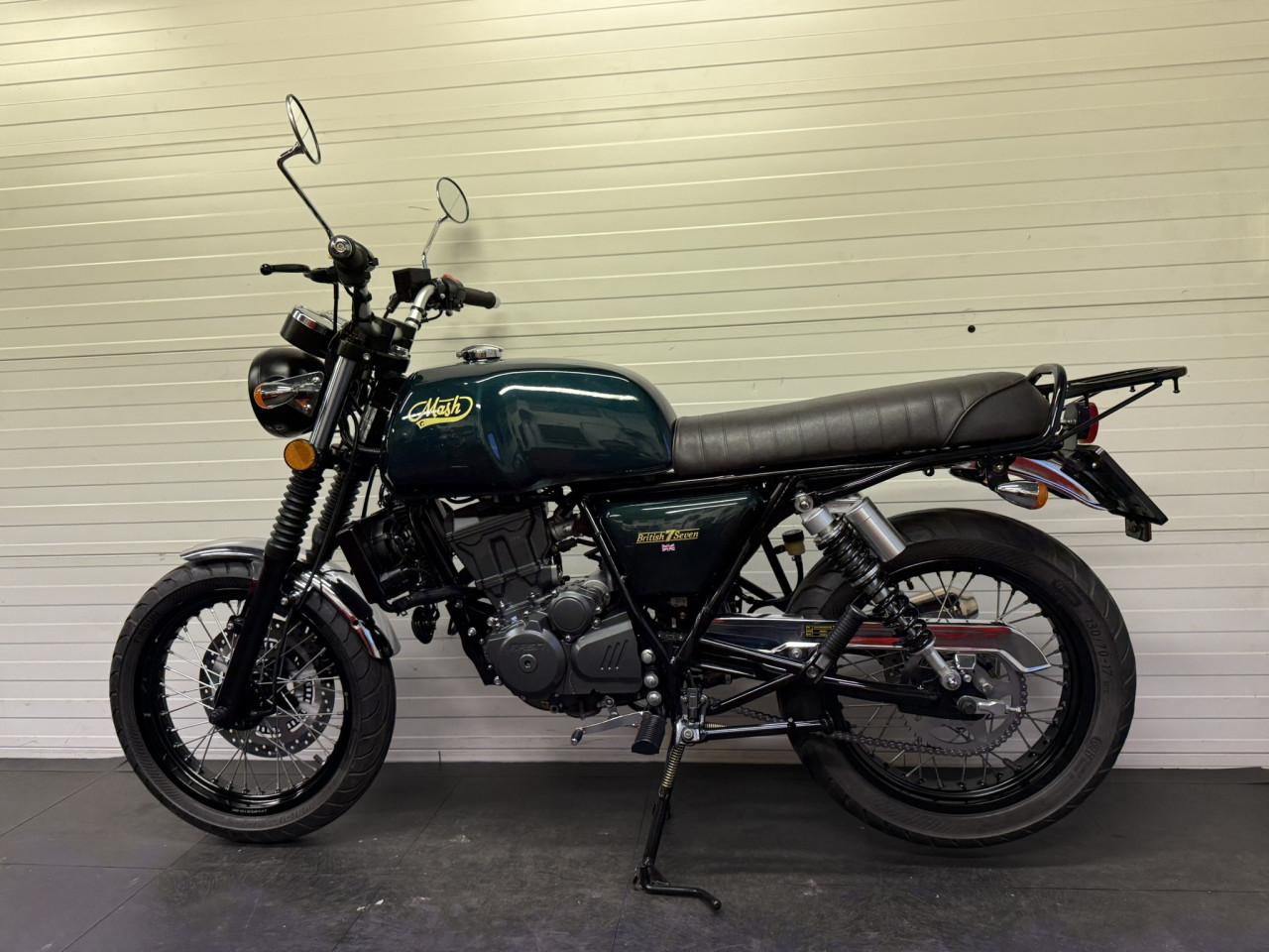 Zeer nette en jonge Mash British Seven 125!