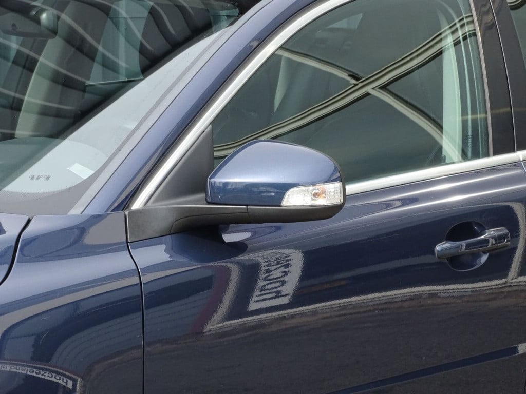 Volvo V70 2.0t momentum automaat | leder | bluetooth | stoelverwarming | na