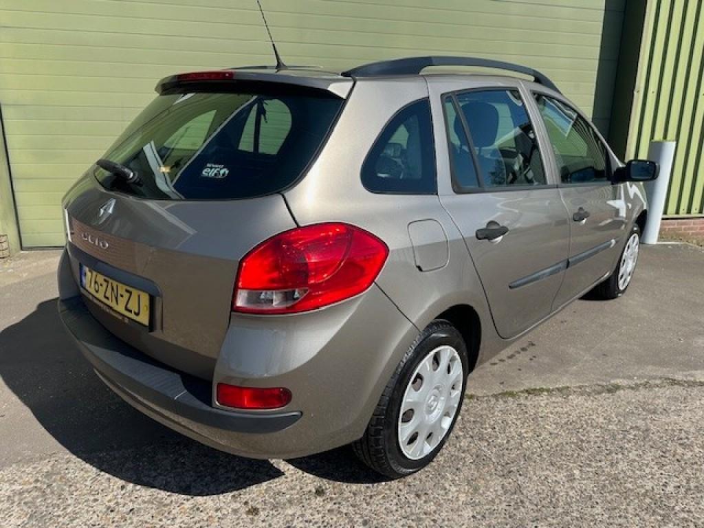 Renault Clio estate 1.2 - 16v expression