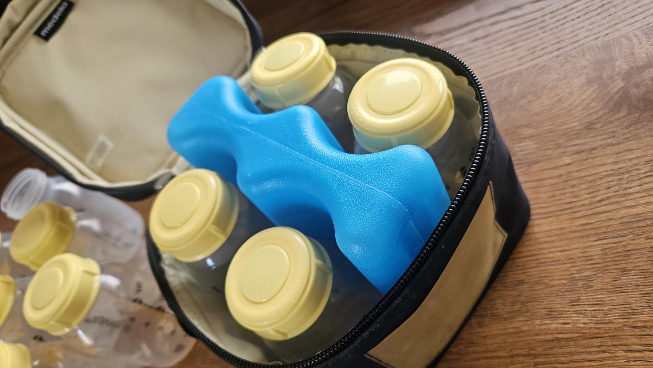 Medela koeltas inclusief 10 flesjes