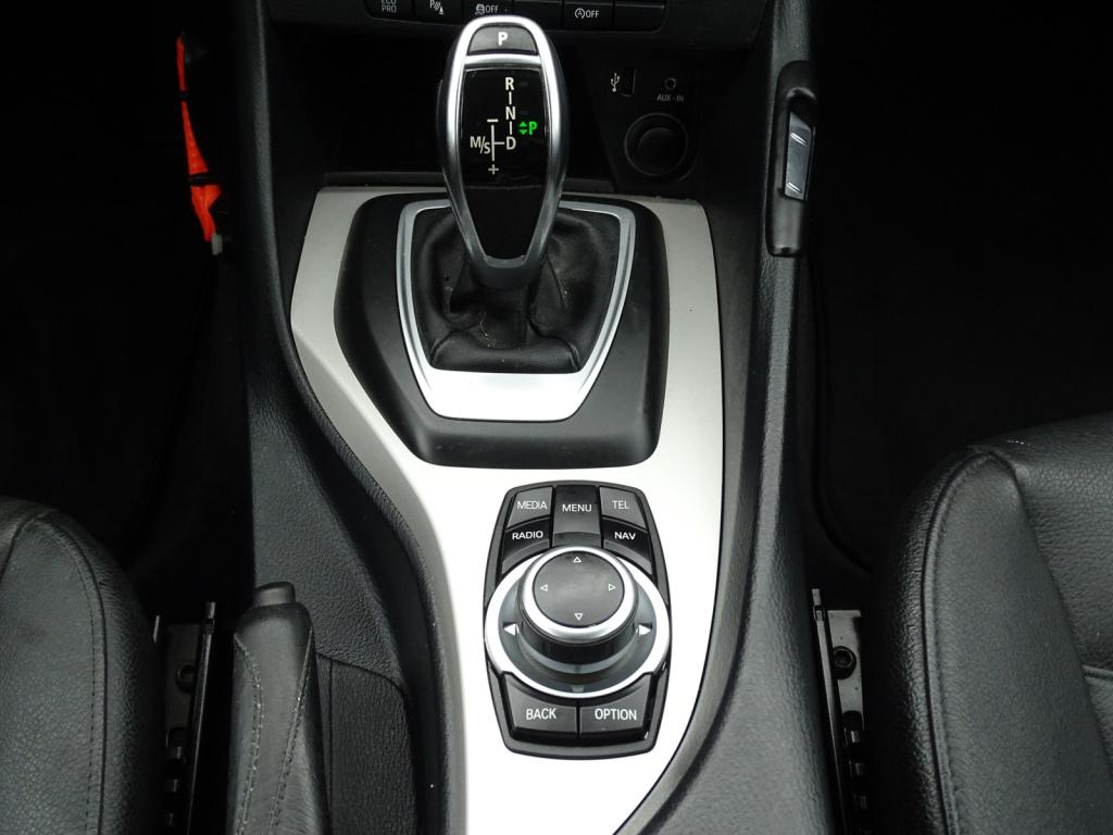 BMW X1 sdrive20i upgrade edition automaat | leder | navi
