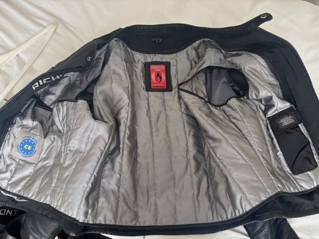 Te Koop RICHA lederen motorpak (jas en broek)