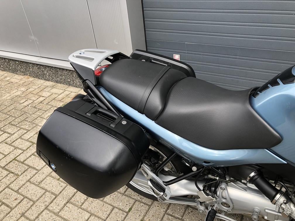 Keurige BMW R1150R uit 2002 met 87 dkm, kofferset, ABS, windscherm €2695,-