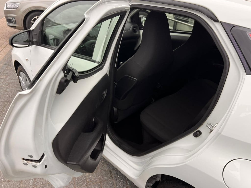 Toyota Aygo 1.0 vvt-i x-fun