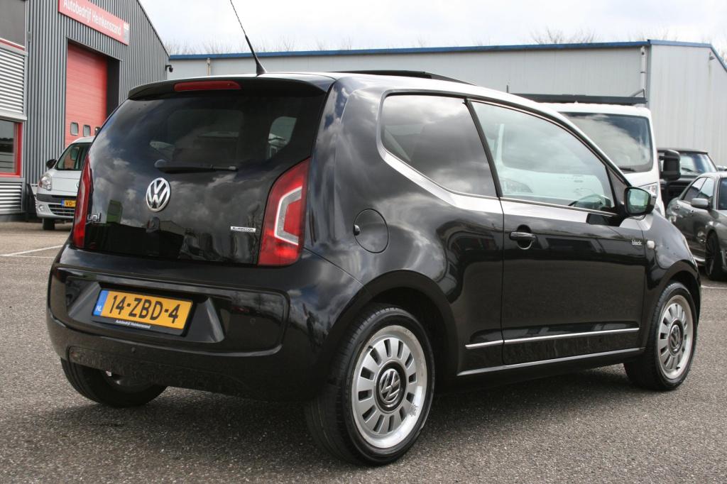 Volkswagen UP! 1.0 high up! black edition bluemotion