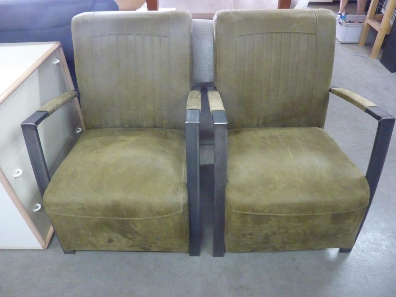 Fauteuils 2