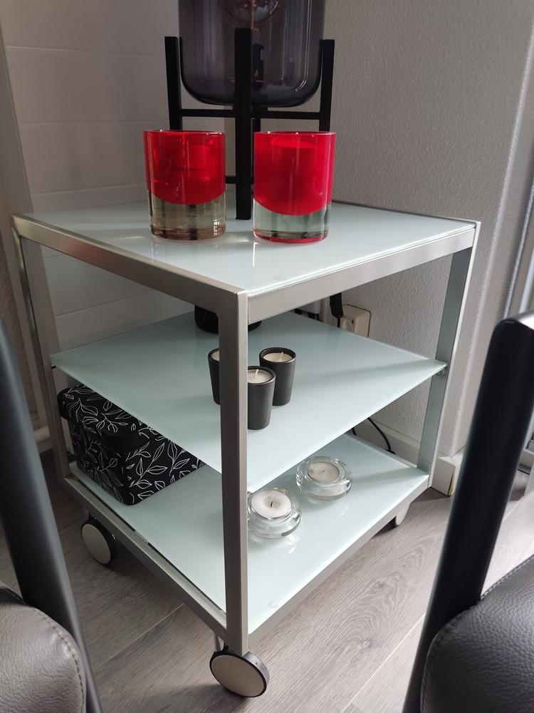 2 Glazen Bijzettafeltjes