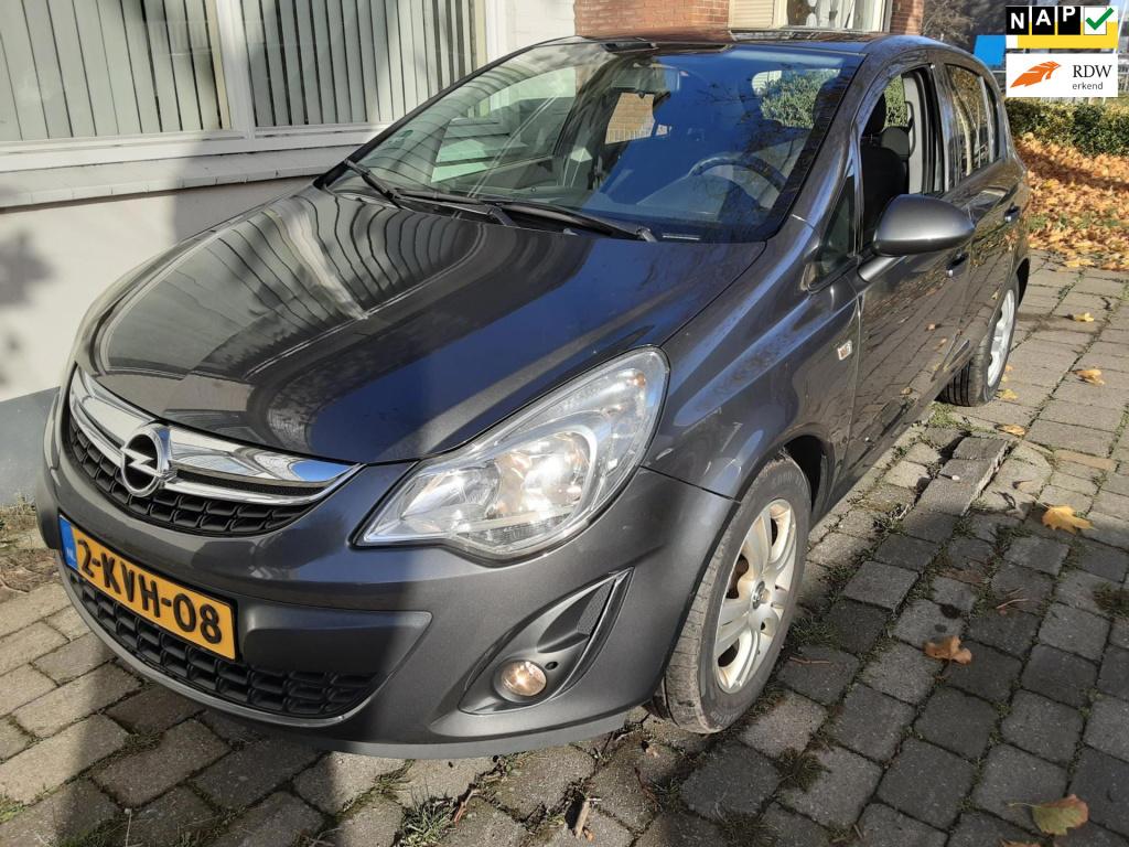 Opel Corsa 1.2-16v cosmo
