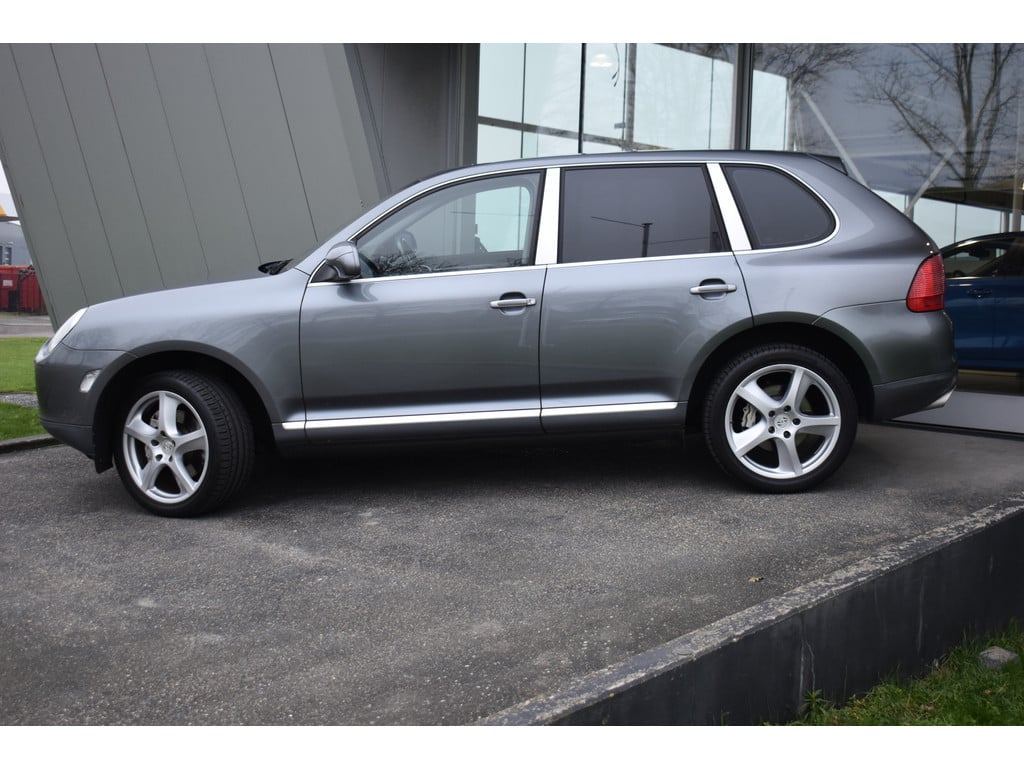 Porsche Cayenne 4.5 s