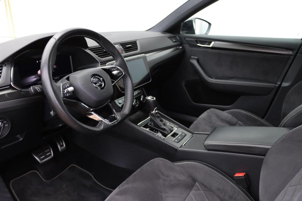 Skoda Superb combi 1.4 tsi iv sportline business 218pk | soh 94,8% |