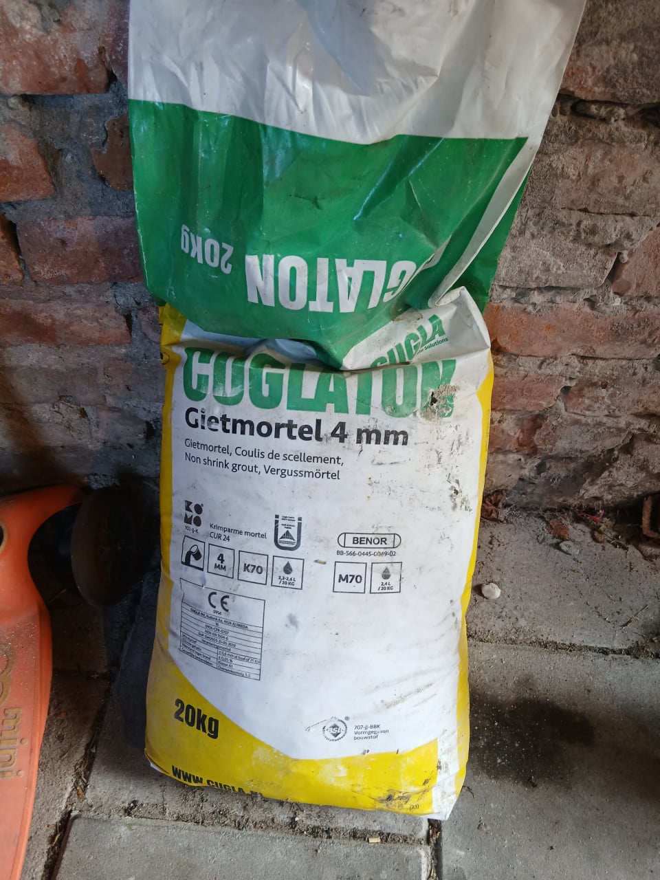 Cuglaton gietmortel 20 kg.