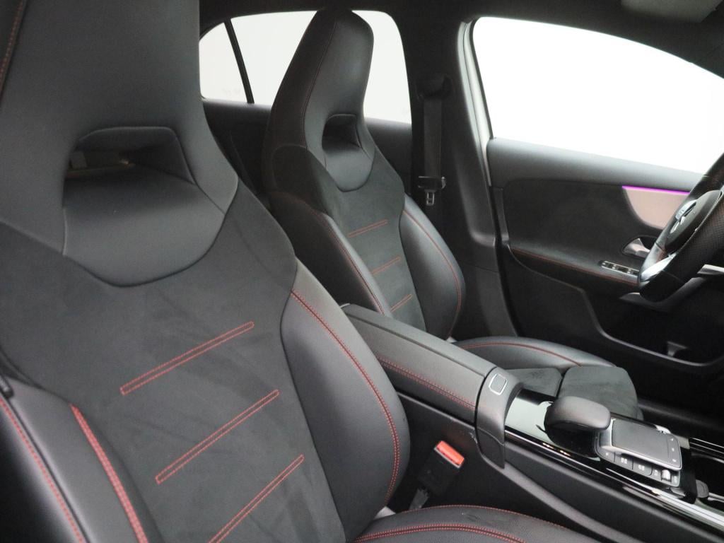 Mercedes-Benz A-Klasse 180 business solution amg | automaat | navigatie | s