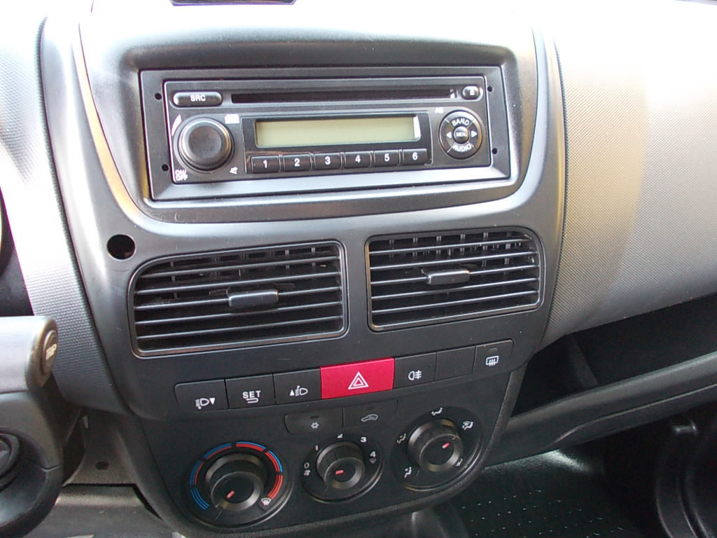 Fiat Doblo 1.3 jtd 90pk multijet 91000km airco, sch.deur