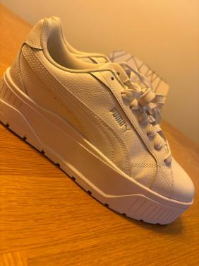 Sneakers wit Puma Nieuw