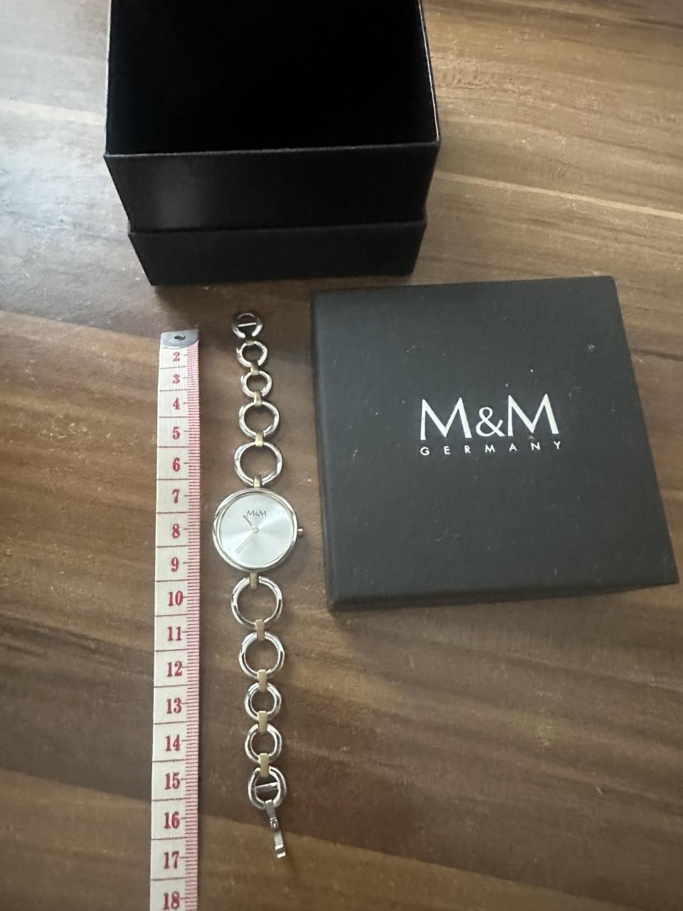 Nieuw in doos M&M horloge