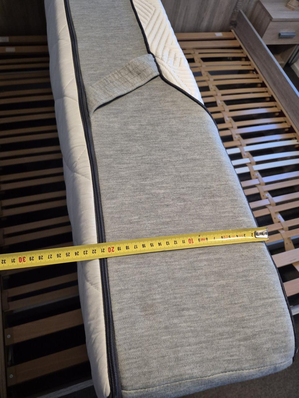 2 x Matras en lattenbodem 90x200