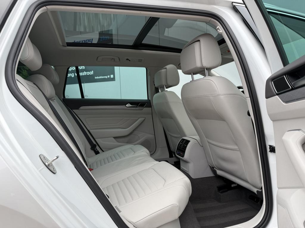 Volkswagen Passat variant 1.4 tsi phev gte 218pk | pano dak | head up | tre