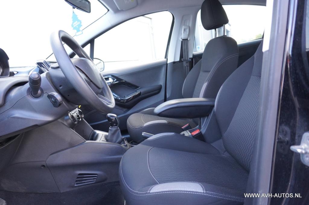 Peugeot 208 1.2 puretech blue lion