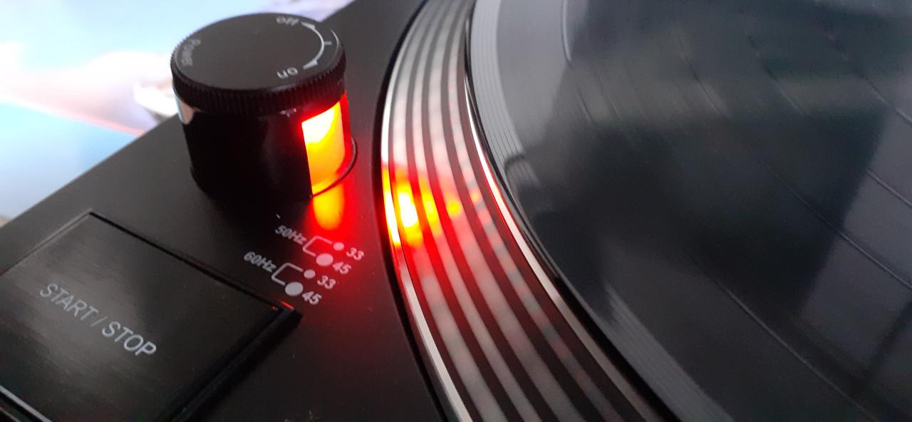 Lenco l-400 bk direct drive proffesional draaitafel