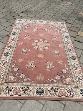 Tapijt / vloerkleed 275x190 cm. Herkomst, leeftijd onbekend