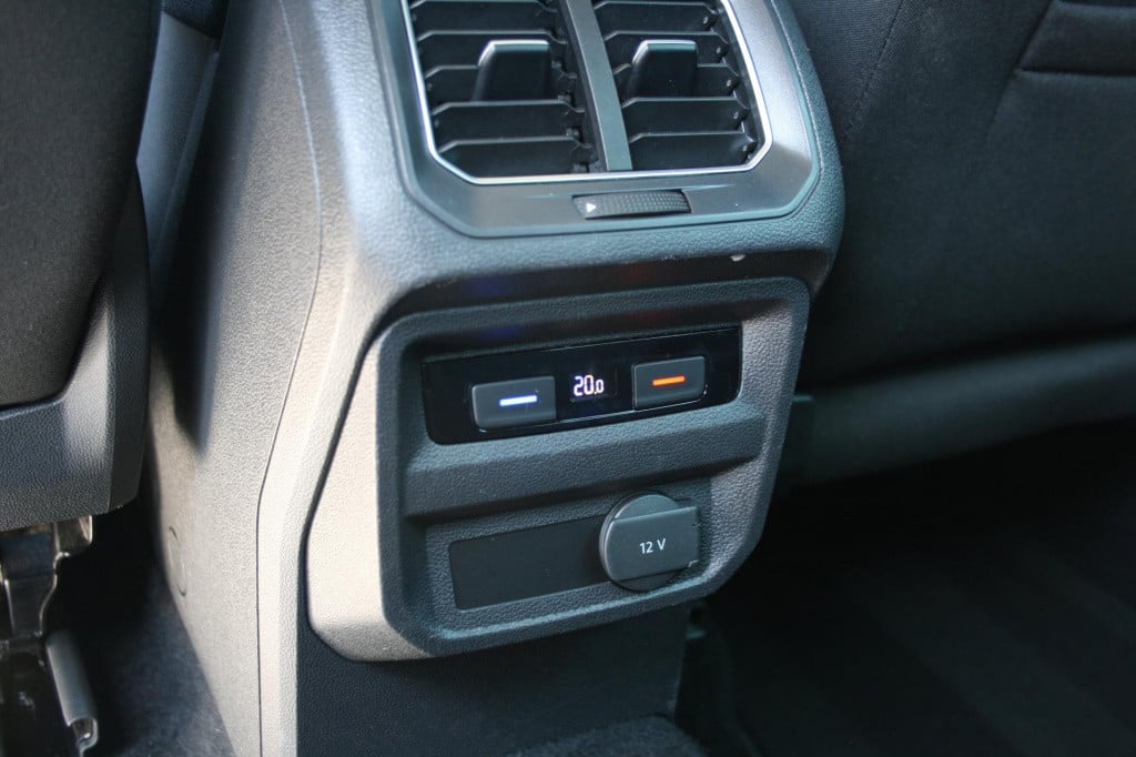 Volkswagen Tiguan 1.4 tsi r-line / connected series