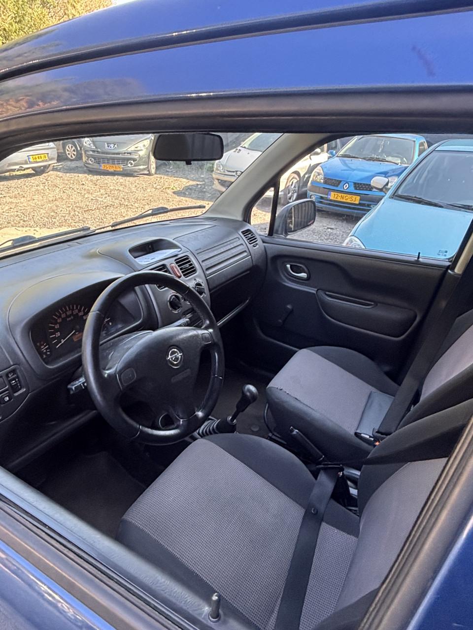 Opel Agila jaar apk
