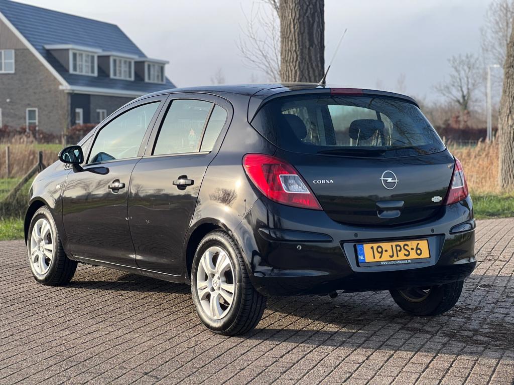 Opel Corsa 1.4-16v enjoy