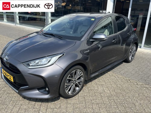 Toyota Yaris | net binnen | 1.5 hybrid executive | leer | head-up display |