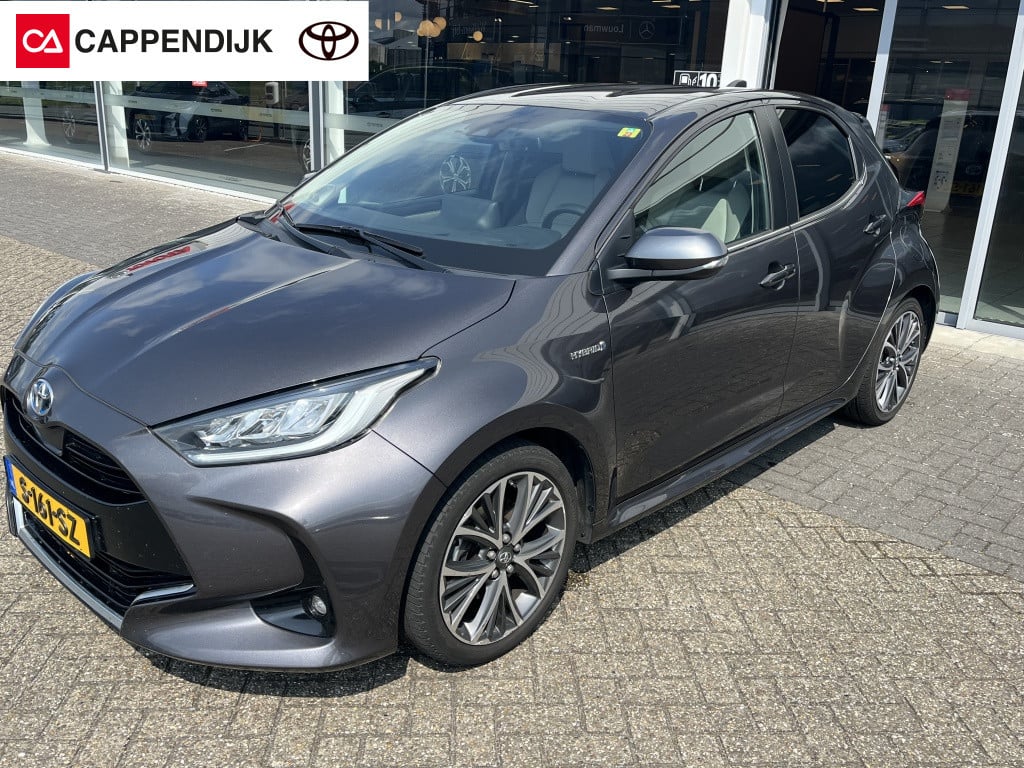 Toyota Yaris | net binnen | 1.5 hybrid executive | leer | head-up display |