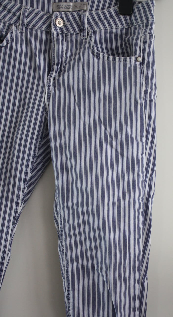 Blauw wit gestreepte broek maat 38