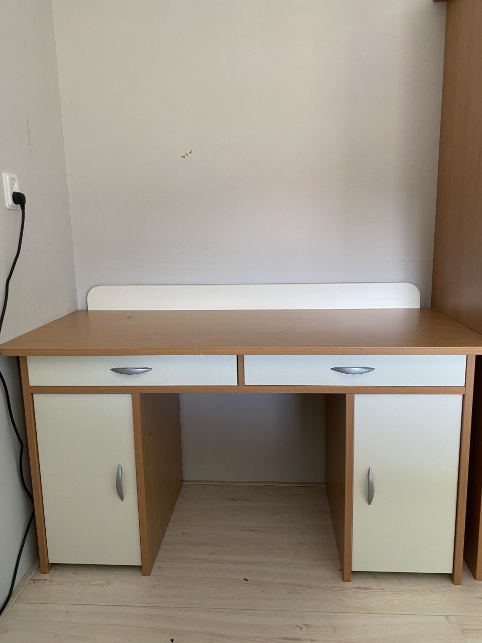Kast en bureau