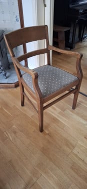 Houten stoel