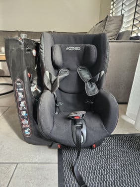 Maxi-cosi Axiss autostoel draaibaar