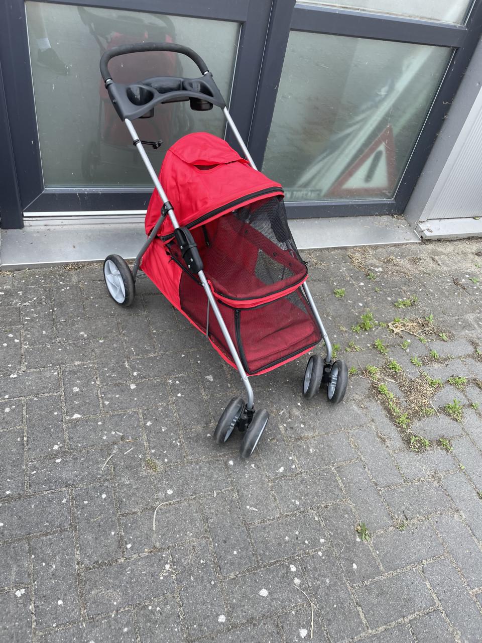 Te koop  flamingo hondenbuggy