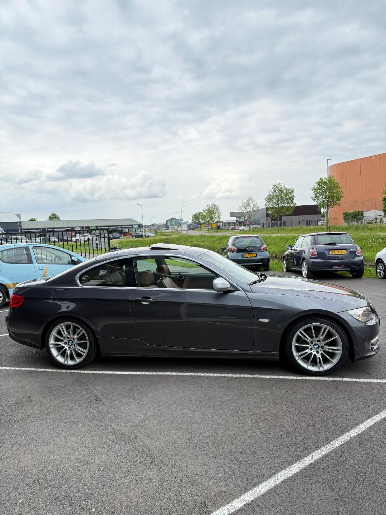 BMW 3-serie e92 320i corporate lease mineralgrey edition