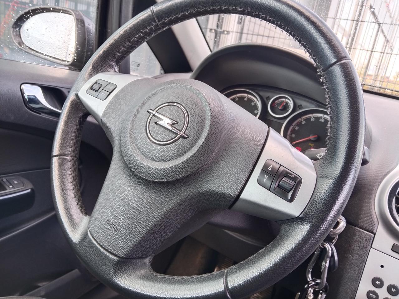 Opel Corsa 1.2 Lpg G3 2012