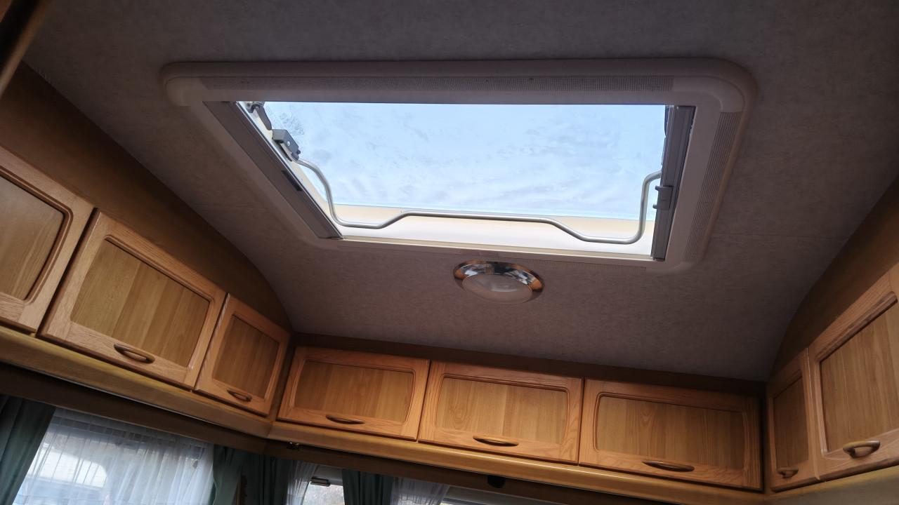 Hylander HD 380 van 1999 B.J .