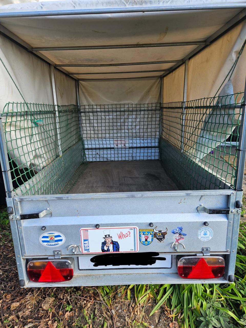 Aanhangwagen (Stema) met huif