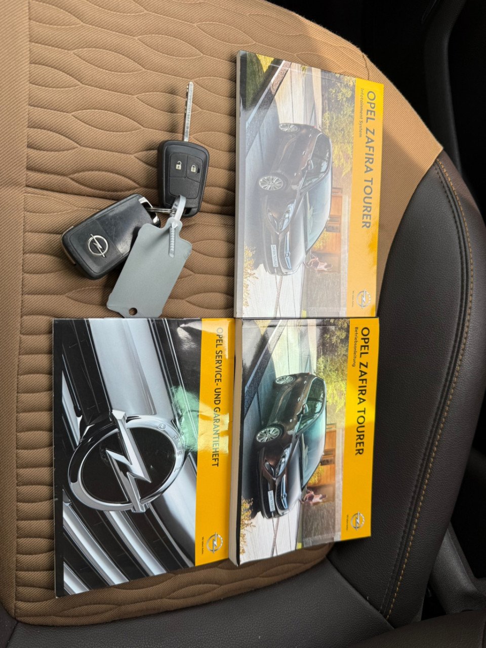 Opel Zafira tourer 1.4 cosmo 7 persoons