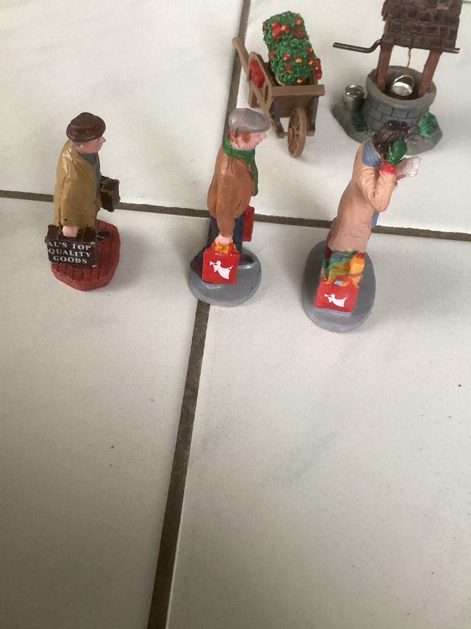 Lemax figuren voor een kerstdorp