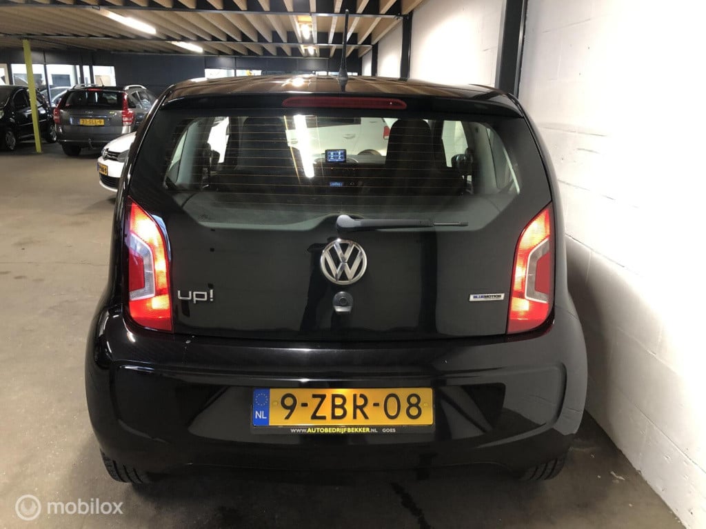 Volkswagen UP! 1.0 move up! bluemotion