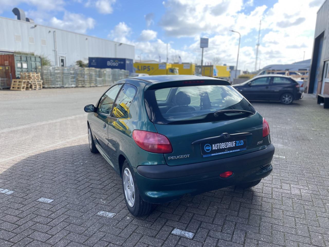 Peugeot 206 1.1 XR/NAP/APK/BLUETOOTH