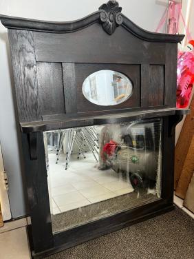 Antieke spiegel met facet