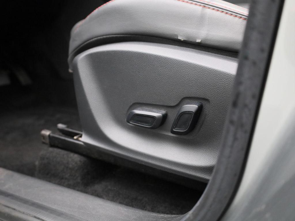 MG Zs Ev long range luxury 70 kwh 3-fase 11kw-lader | leder | panoramadak |